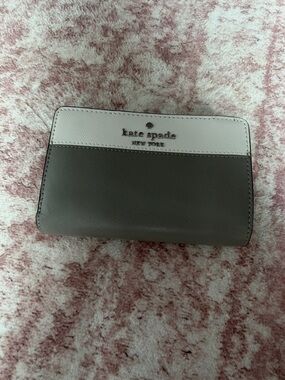 kate spade Bifold Card Wallet in Light Pink & Gray